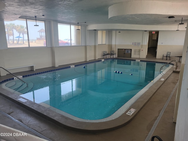 1233 S Atlantic Ave Unit 3310, Daytona Beach, FL 32118 - view of indoor pool