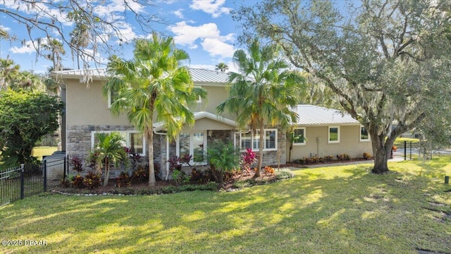 view of front of home with a front yard