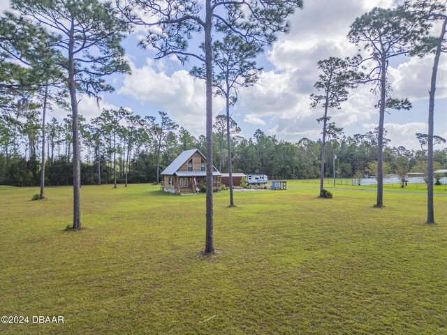 exterior space featuring a yard