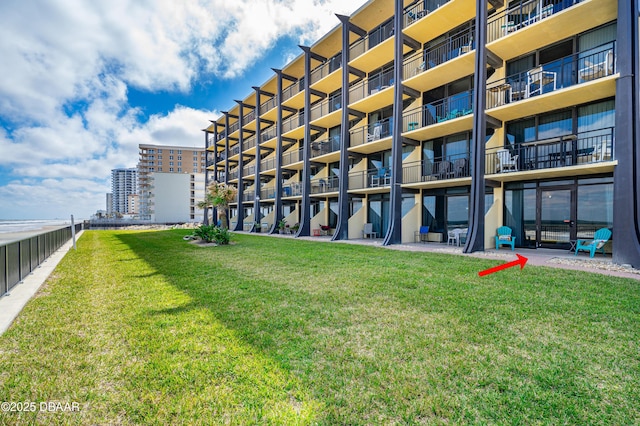 2301 S Atlantic Ave Unit 132, Daytona Beach, FL 32118 - view of property featuring a city view and fence