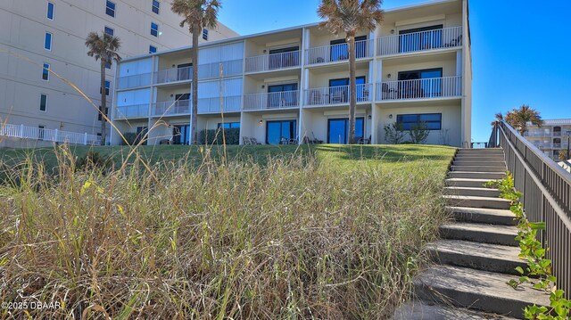 view of building exterior