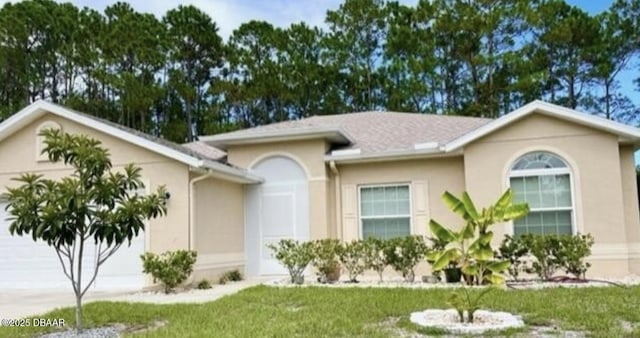 6 Promenade Pl, Palm Coast, FL 32164 - ranch-style house with a garage, stucco siding, concrete driveway, and a front lawn