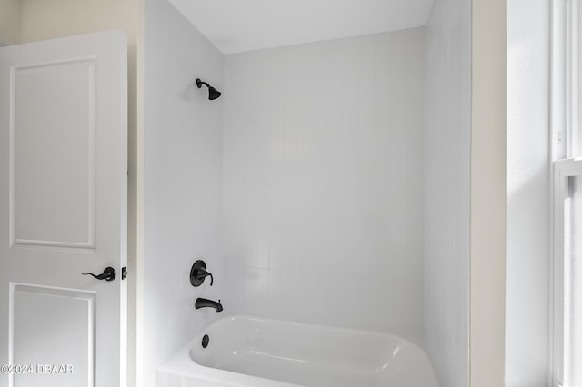 111 Bird Of Paradise Dr, Palm Coast, FL 32137 - bathroom with bathing tub / shower combination