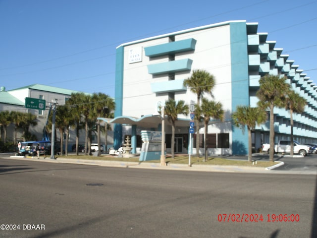 view of building exterior