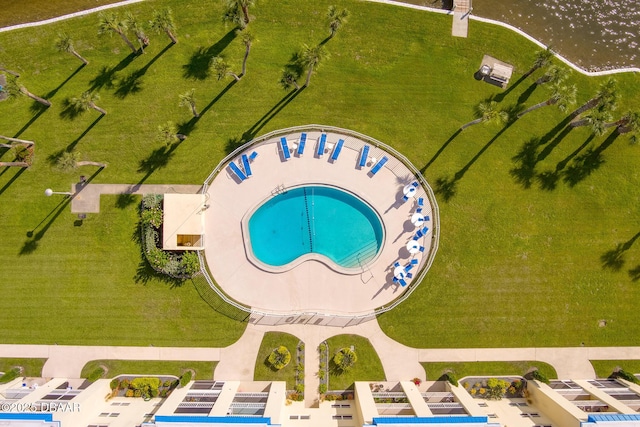 drone / aerial view of a pool area