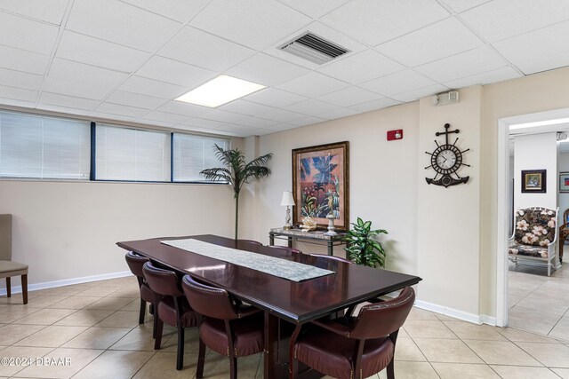 carpeted living room with a chandelier and a textured ceiling