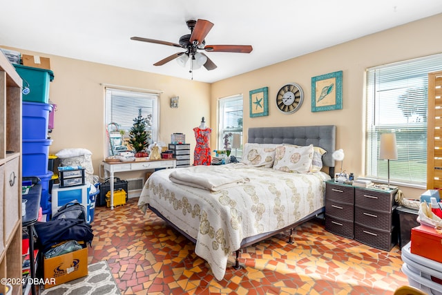 bedroom featuring ceiling fan