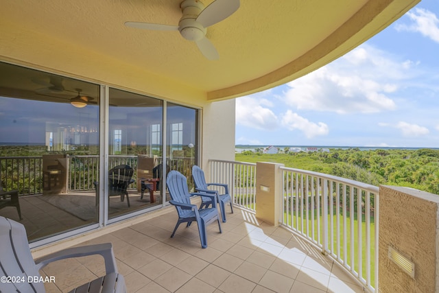 balcony with ceiling fan