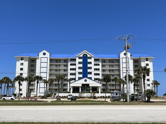 view of building exterior