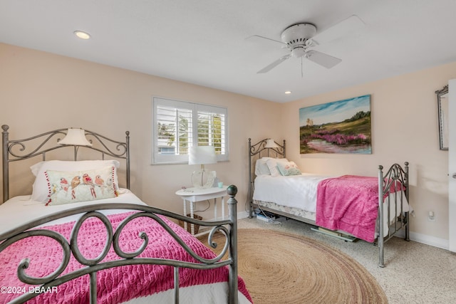 bedroom featuring ceiling fan