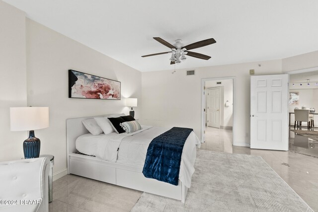 bedroom featuring ceiling fan