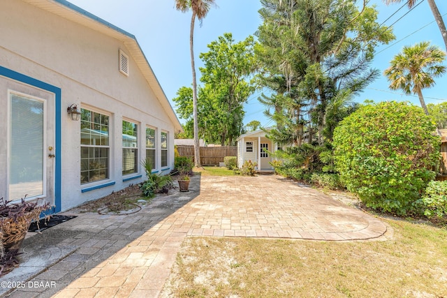 1927 Orange Tree Dr, Edgewater, FL 32141 - view of patio / terrace