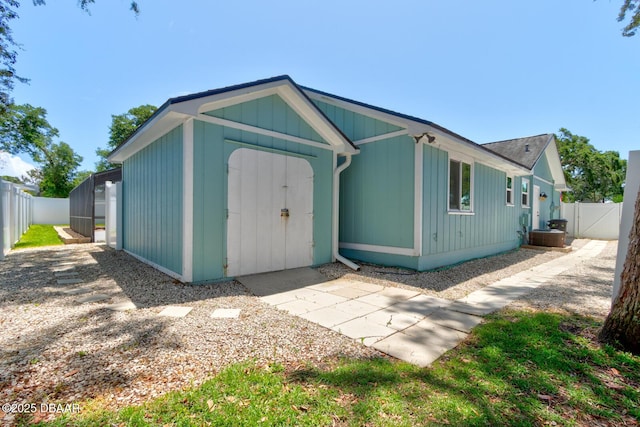 948 Northbrook Dr, Ormond Beach, FL 32174 - view of shed featuring a fenced backyard