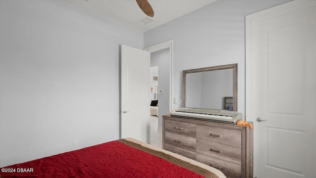 bedroom featuring ceiling fan