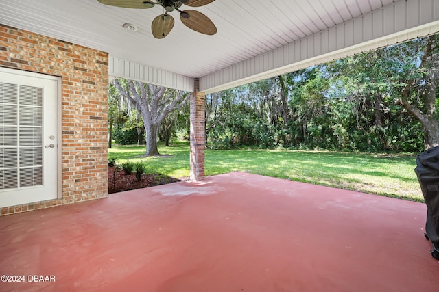 view of patio with ceiling fan