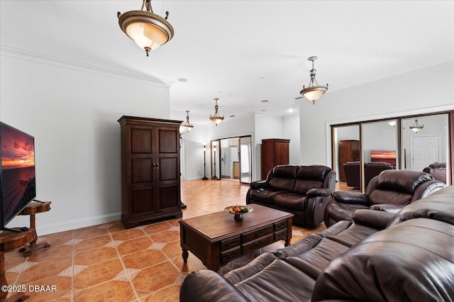 living room featuring light tile patterned floors, baseboards, and crown molding