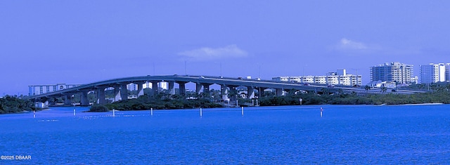 water view with a view of city