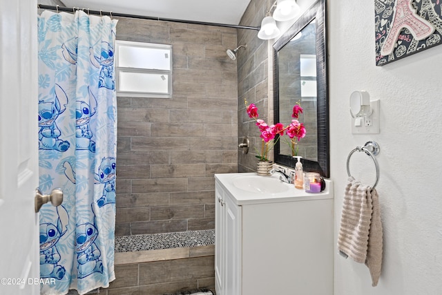 1318 San Jose Blvd, Daytona Beach, FL 32117 - bathroom with vanity and a tile shower