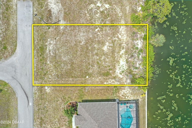 Listing photo 2 for 2429 5th Pl, Cape Coral FL 33909