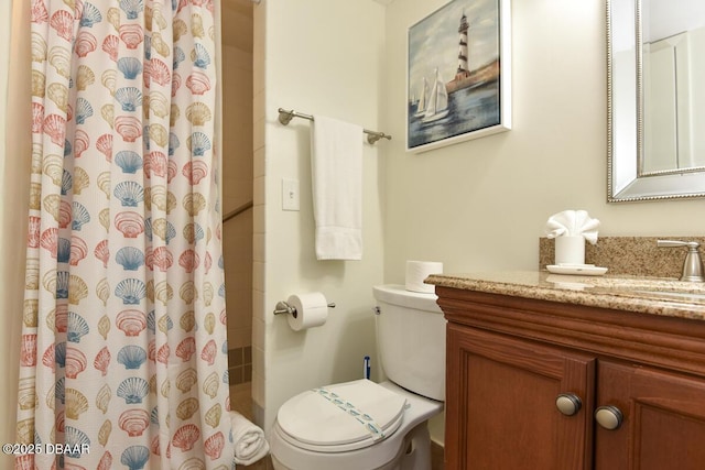 full bath featuring toilet, vanity, and a shower with shower curtain
