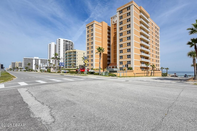 view of apartment building / complex