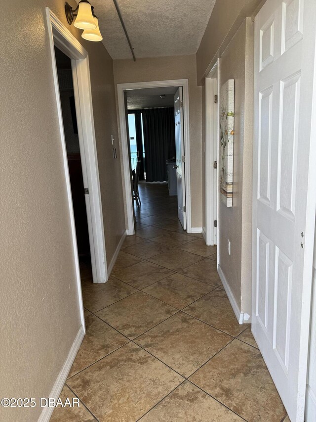 Listing photo 4 - caption unavailable