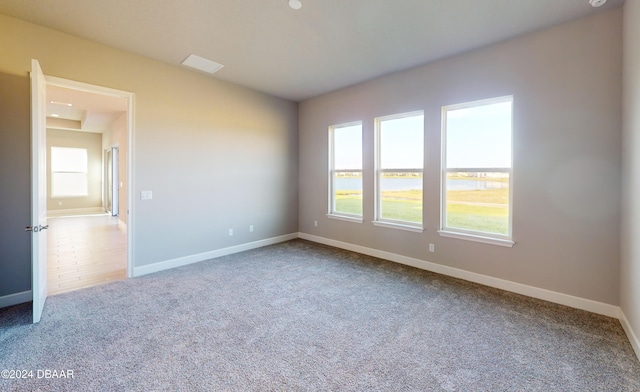 empty room featuring carpet