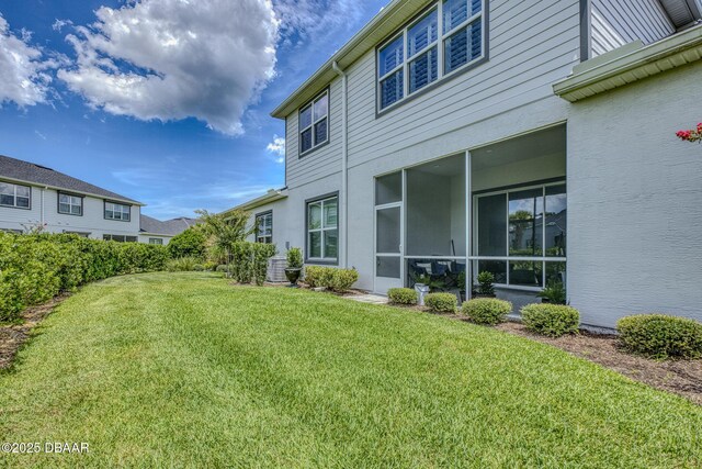 6423 Hanfield Ln, Port Orange, FL 32128 - view of grassy yard
