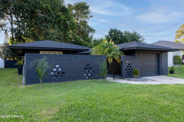 view of front of home with a front yard