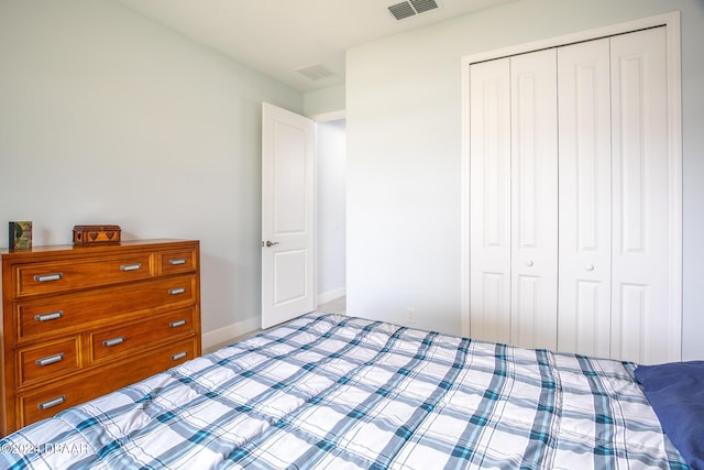 bedroom with a closet