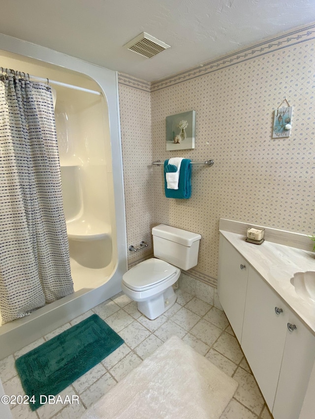 3023 S Atlantic Ave Unit 4070, Daytona Beach Shores, FL 32118 - bathroom with toilet and a sink