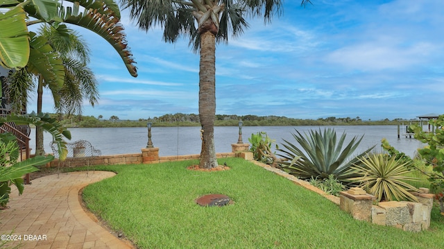 view of yard with a water view