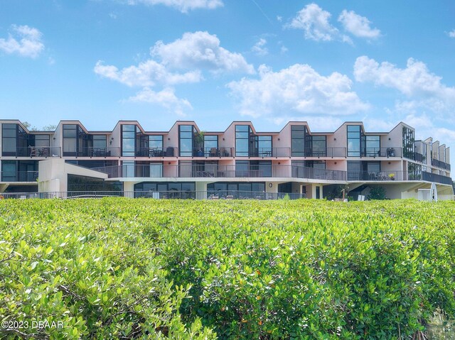 520 S Peninsula Ave Unit 2D7, New Smyrna Beach, FL 32169 - view of building exterior