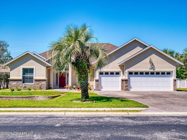 734 Aldenwood Trl, New Smyrna Beach, FL 32168 - photo 1