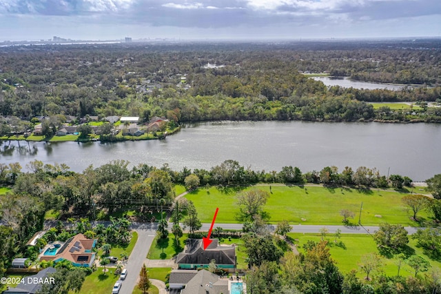 bird's eye view with a water view