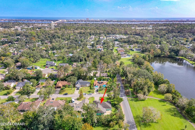 bird's eye view with a water view