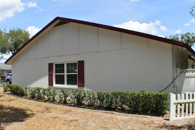 view of side of property