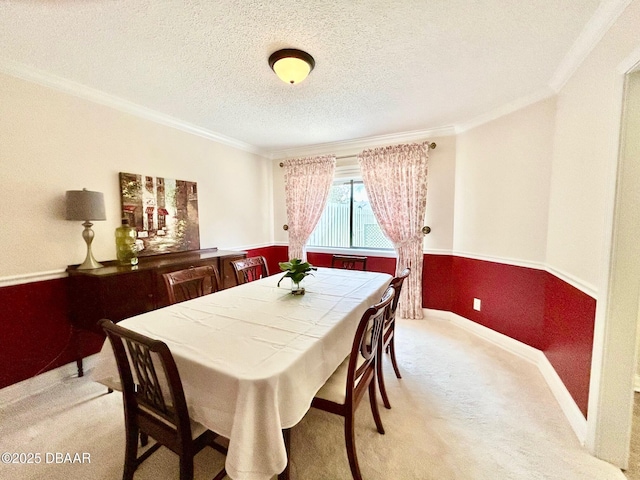 146 Deer Lake Cir, Ormond Beach, FL 32174 - dining space with light carpet, crown molding, and a textured ceiling