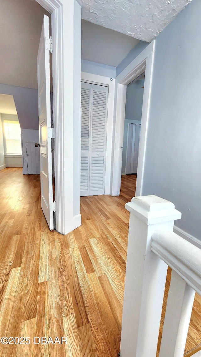 524 W St, Daytona Beach, FL 32114 - hall featuring light wood finished floors