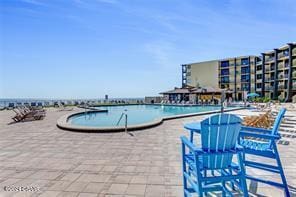 view of swimming pool