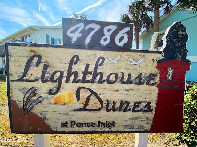 view of community / neighborhood sign