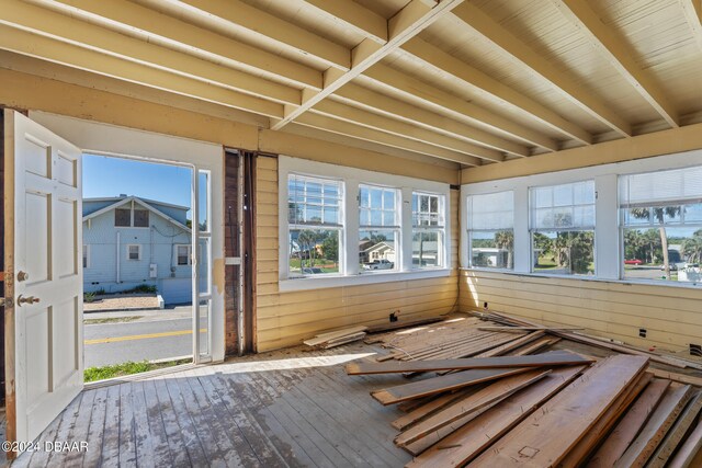 view of unfurnished sunroom