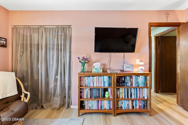 292 Fir St, Ormond Beach, FL 32174 - sitting room featuring wood finished floors