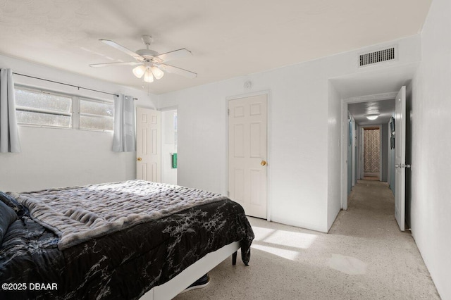 bedroom with ceiling fan