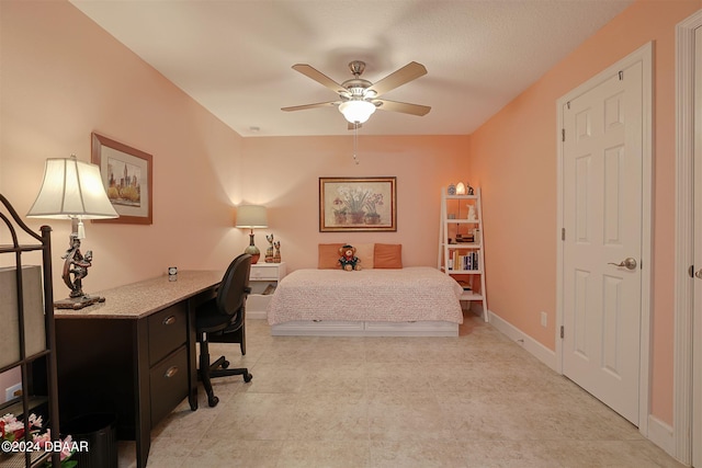 bedroom featuring ceiling fan