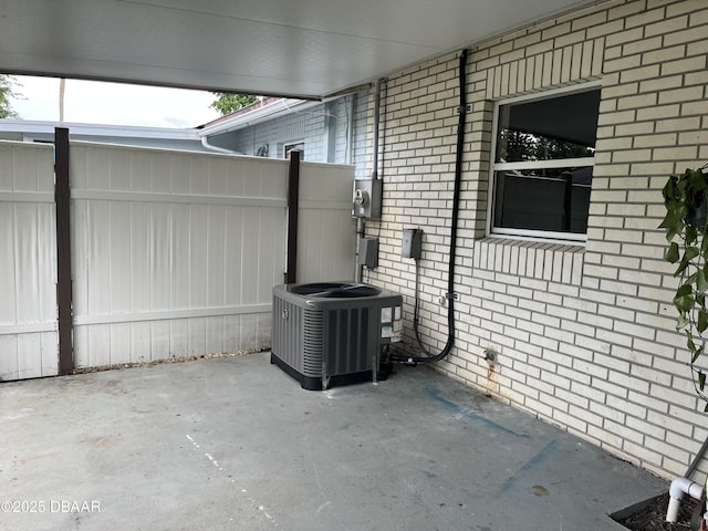 913 New Castle Ct, Holly Hill, FL 32117 - view of patio