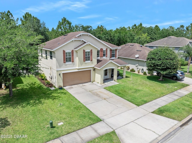 5 Cantilever Ct, Ormond Beach, FL 32174 - traditional home featuring stucco siding, driveway, an attached garage, a front yard, and a shingled roof
