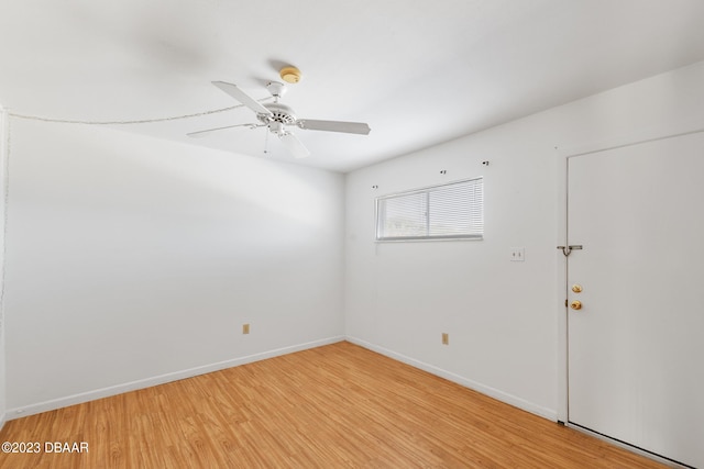 unfurnished room featuring wood-type flooring and ceiling fan