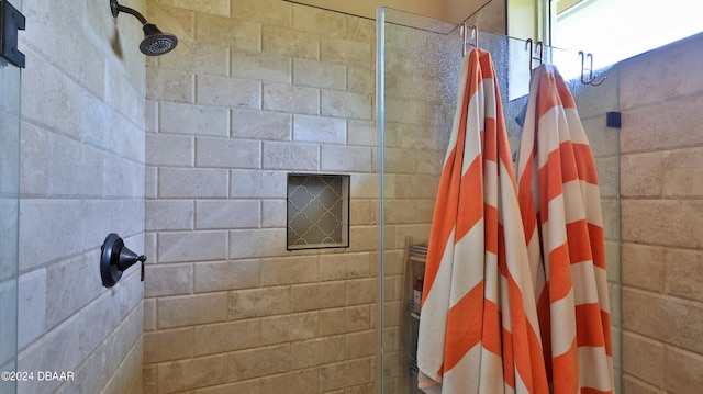 bathroom with curtained shower