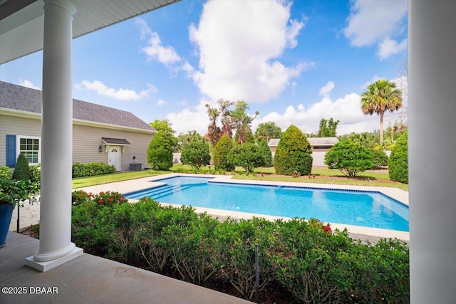 96 Grove St, Ormond Beach, FL 32174 - swimming pool with cooling unit